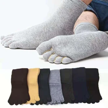 Vientisos spalvos penkių pirštų kojinės vyrui kvėpuojantis prakaito sugėrimas Sportinės vidurinio vamzdelio kojinės Vyriškos verslo laisvalaikio kojinės
