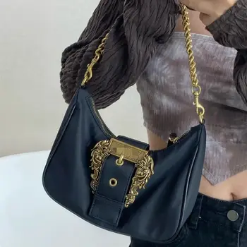 Y2k 2023 Nauja baroko stiliaus metalinė rankinė moterims Retro krepšys per petį Pažastų krepšys Bronzos spalvos nailoninė grandinėlė Moteriška piniginė
